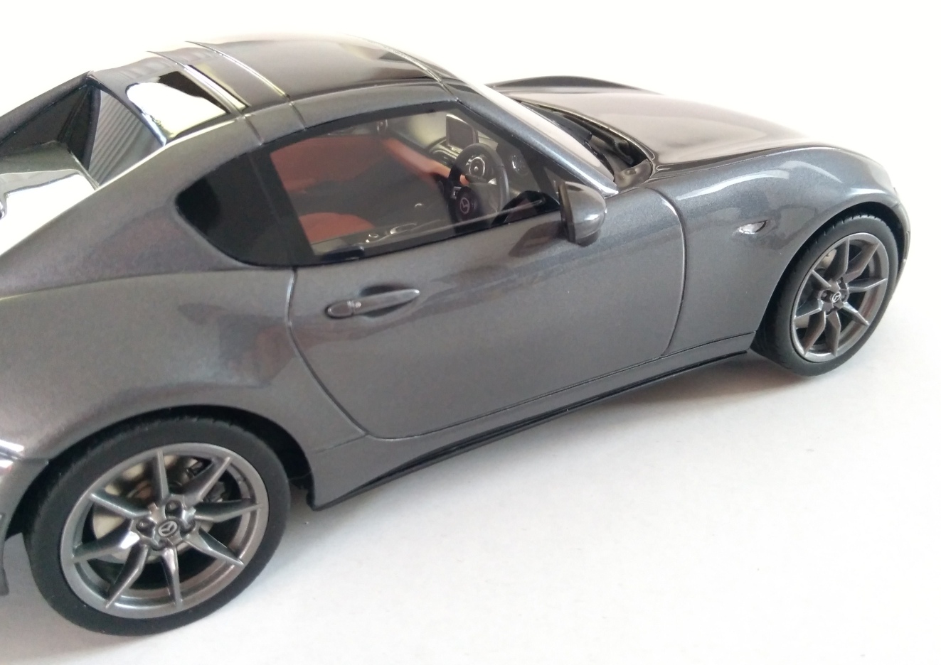 Mazda MX-5 RF 1:18 Kyosho
