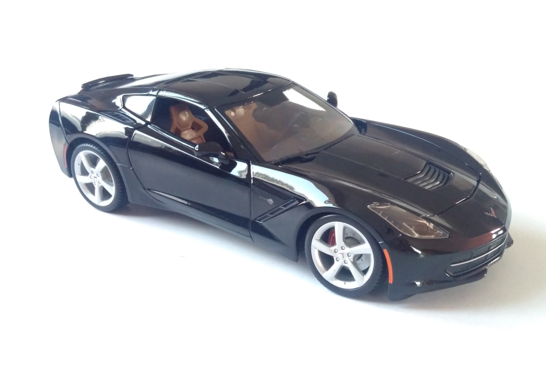 Chevrolet Corvette Stingray (C7) 1:18 Maisto