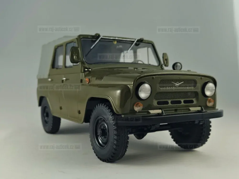 UAZ 469 1:18 Premium ClassiXXs