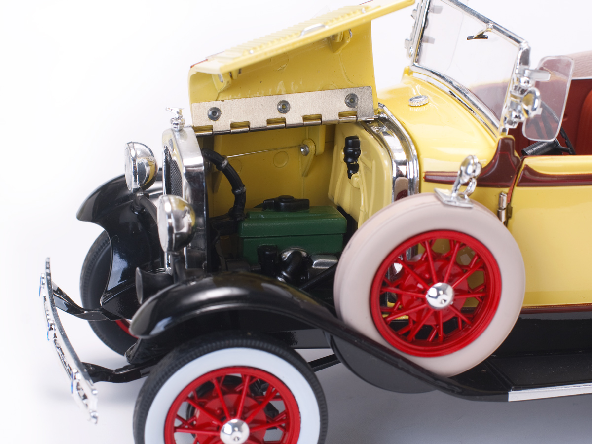 Ford Model A Roadster 1:18 Sun Star