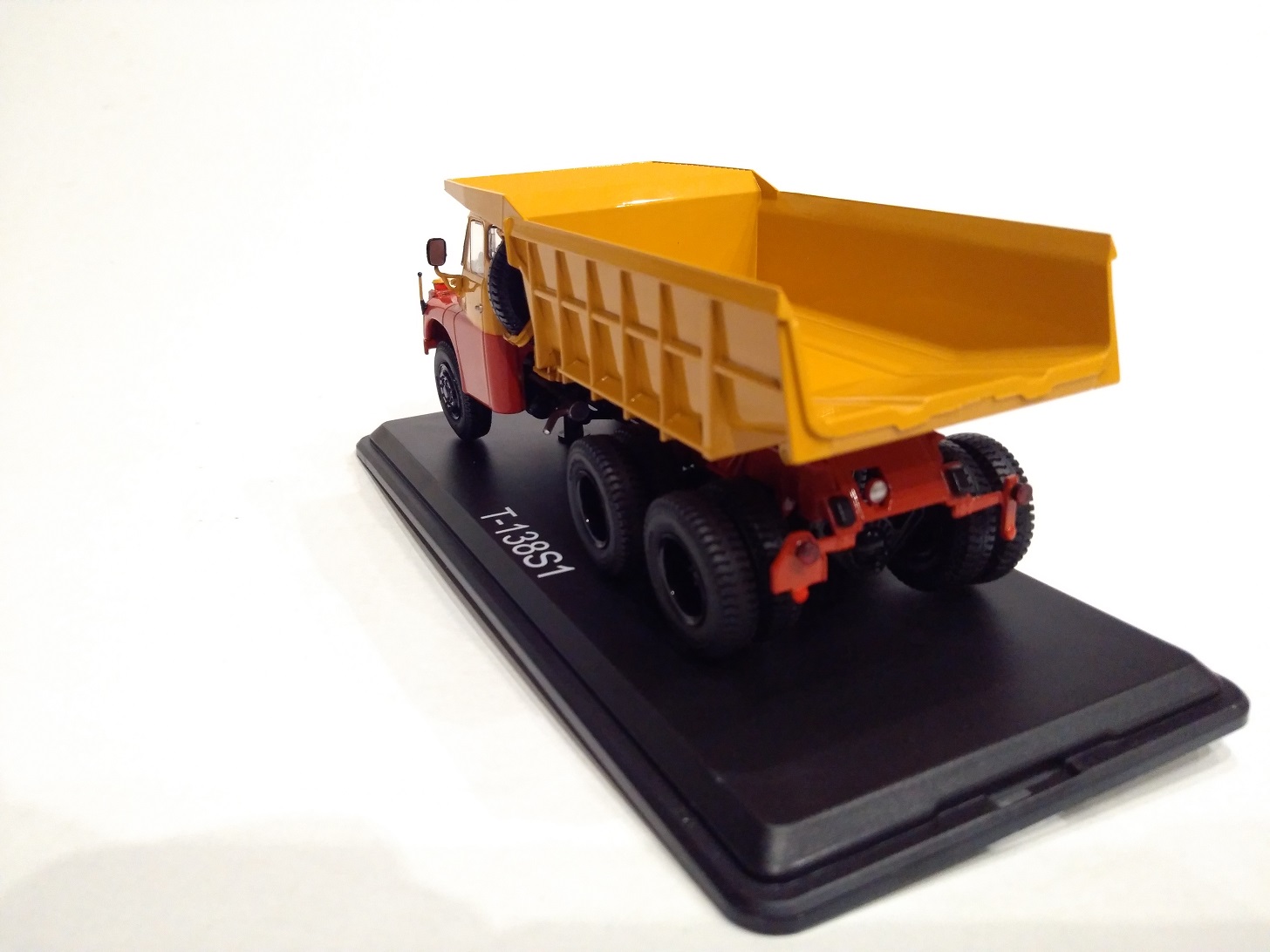 Tatra T138 S1 dumper 1:43 SSM