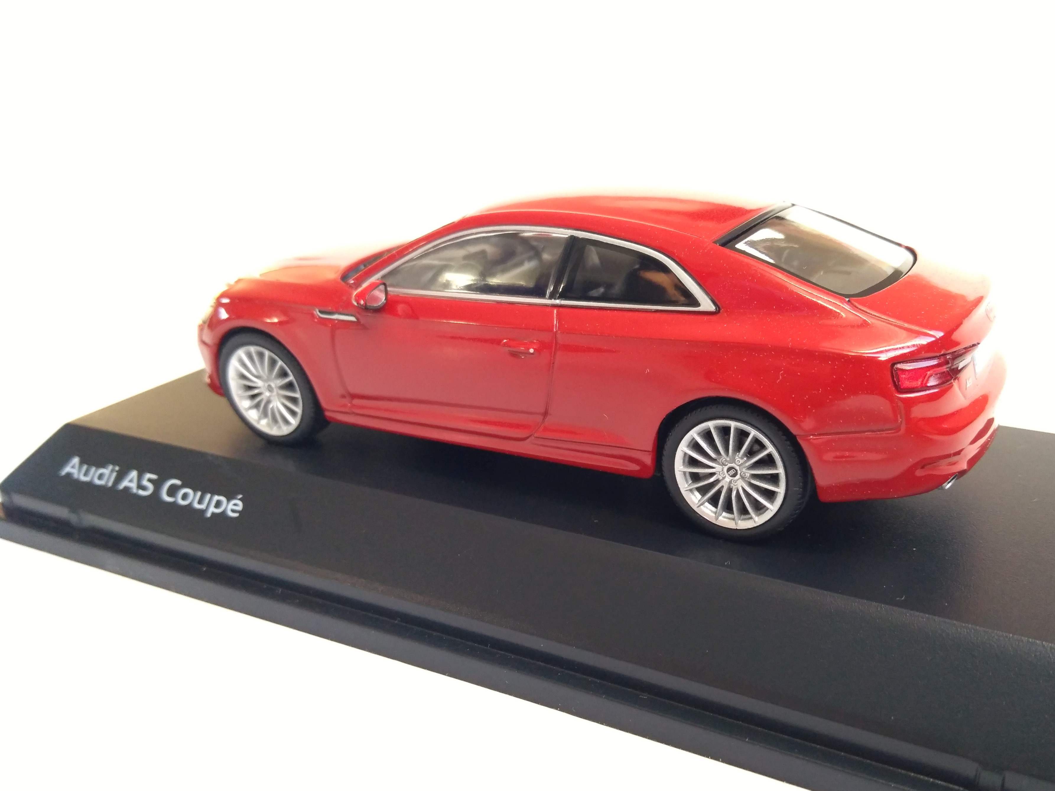 Audi A5 Coupé 2016 1:43 iscale