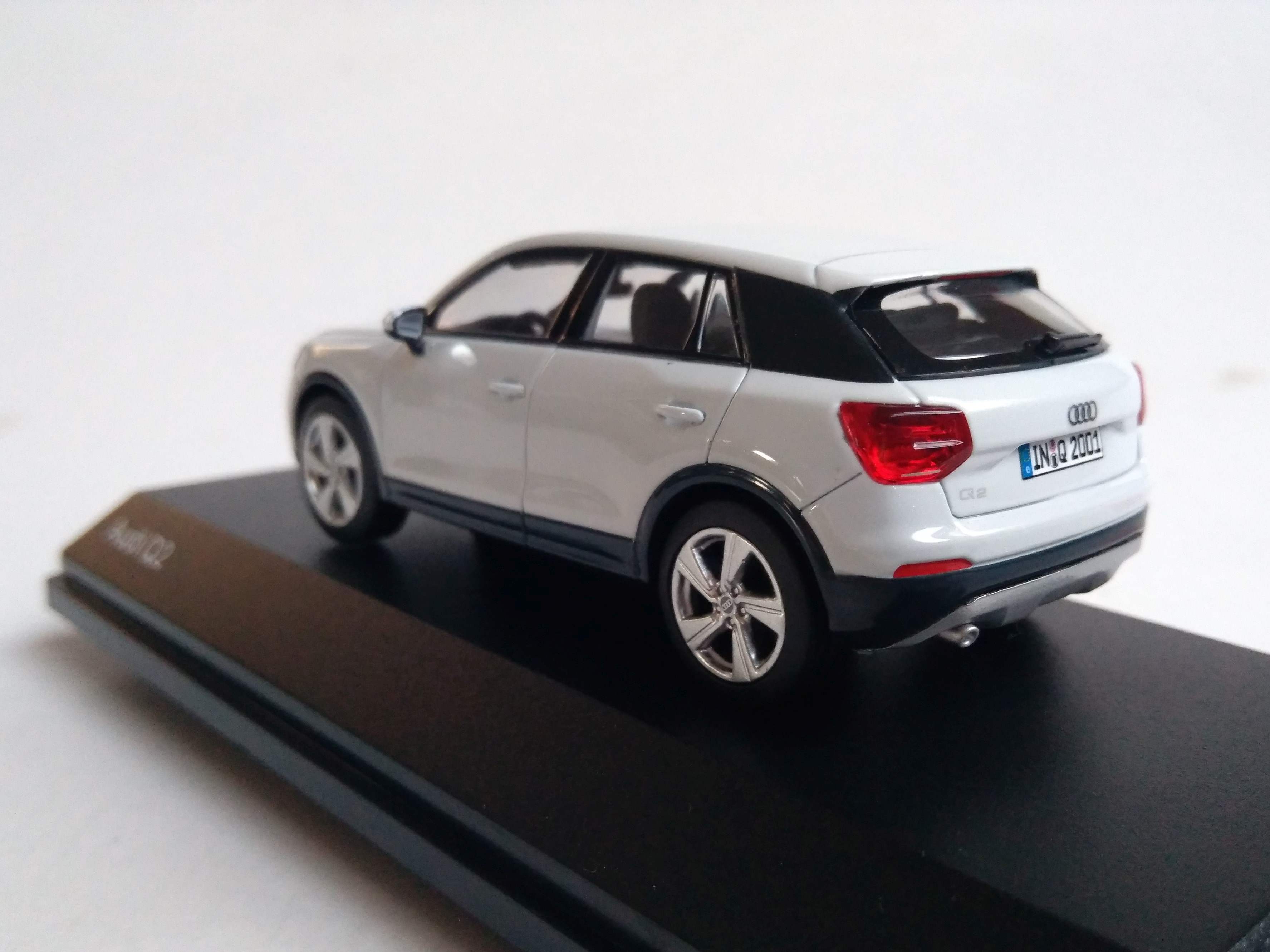 Audi Q2 1:43 iscale