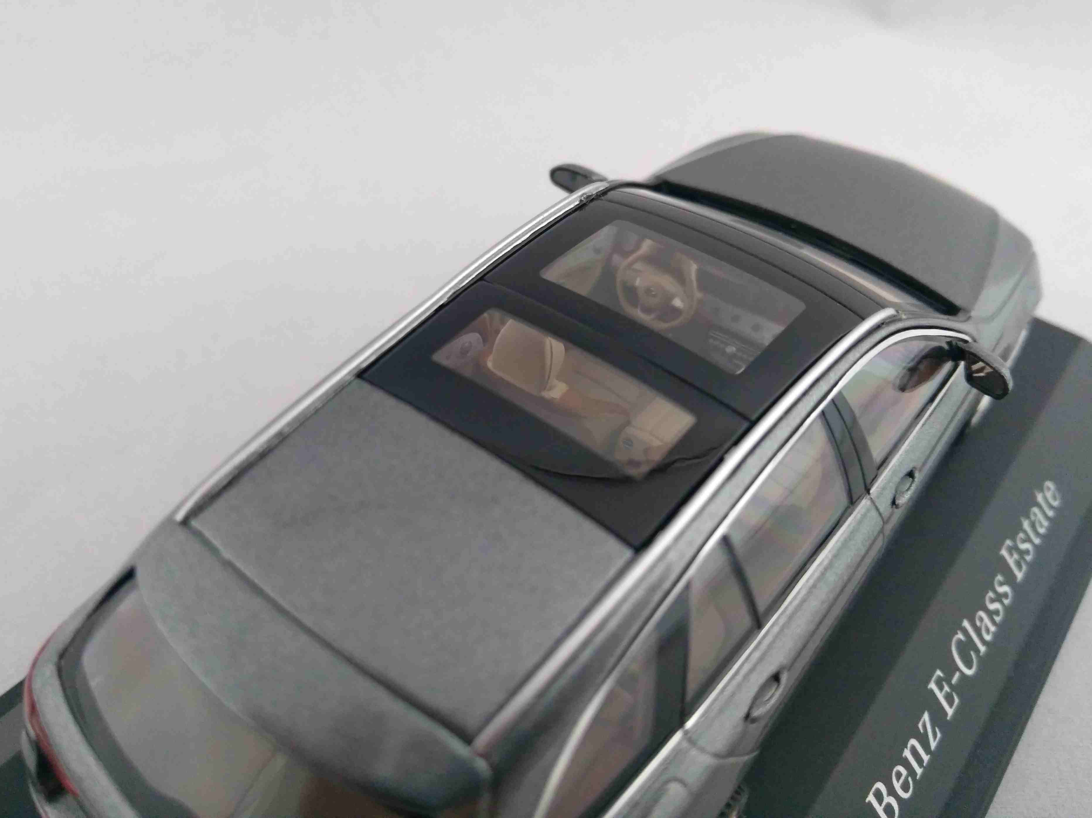 Mercedes třídy E Station Wagon (S213) 1:43 Kyosho