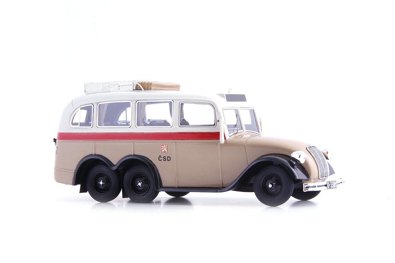 Tatra T82 bus ČSD 1:43 AutoCult