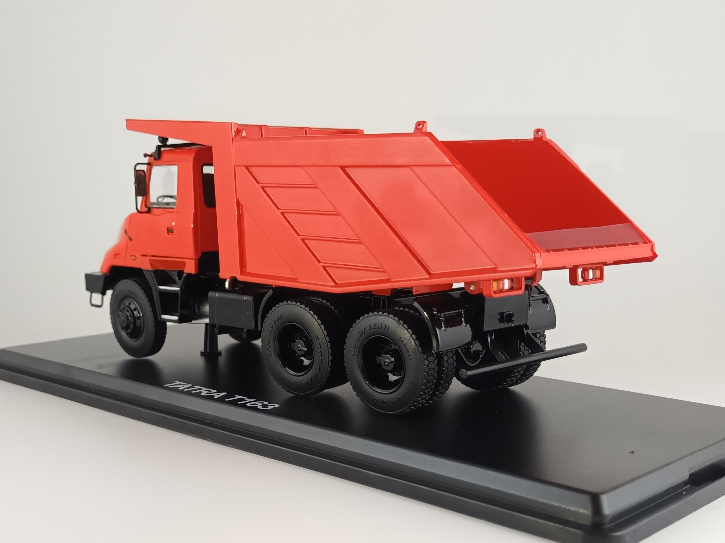 Tatra T163 Jamal 1:43 SSM