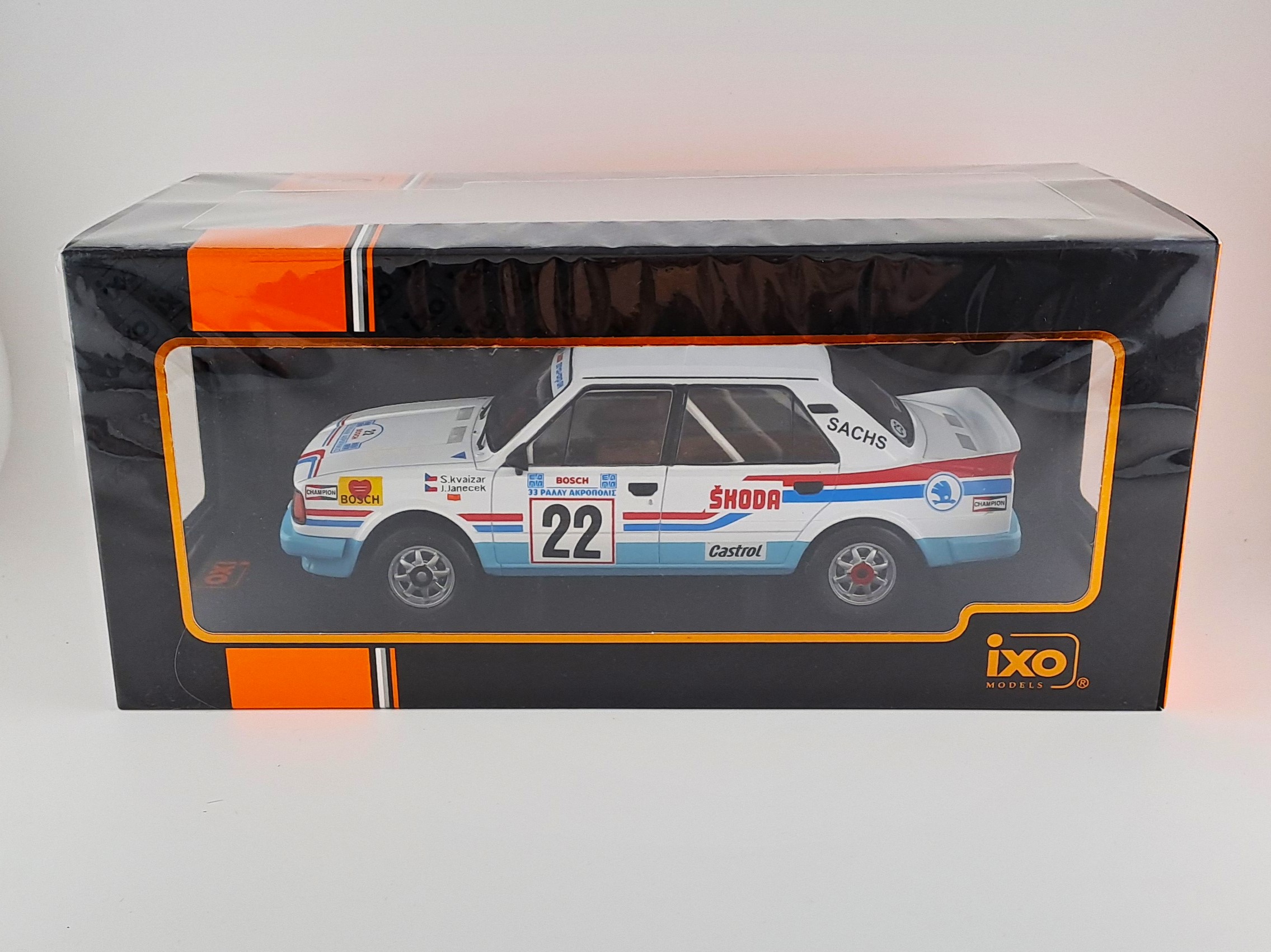 Škoda 130 LR, No.22, WRC, Rally Acropolis, S.Kvaizar/J.Janecek, 1986 1:18 IXO