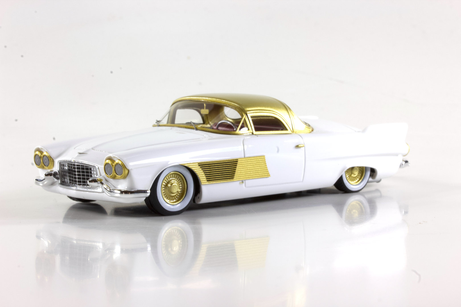 Cadillac Series 62 Elegant Special by Motto 1:43 Brausi