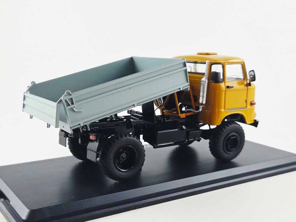 IFA W50L sklápěč 1:43 SSM snížená jakost