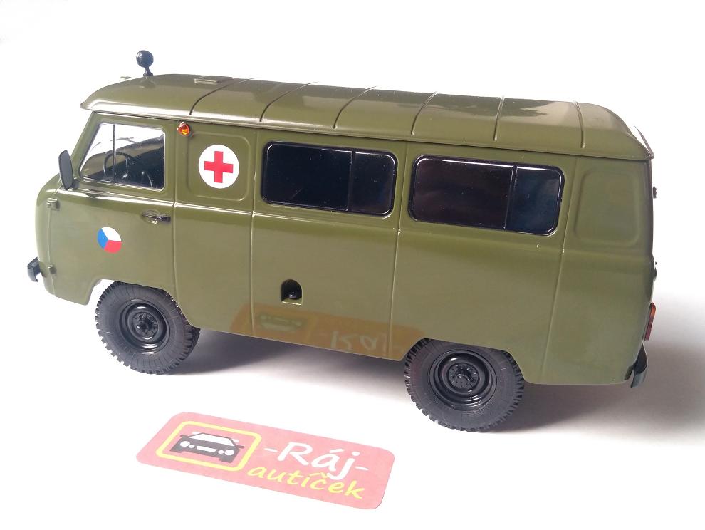 UAZ 452A Ambulance (3962) ČSSR 1:18 Premium ClassiXXs