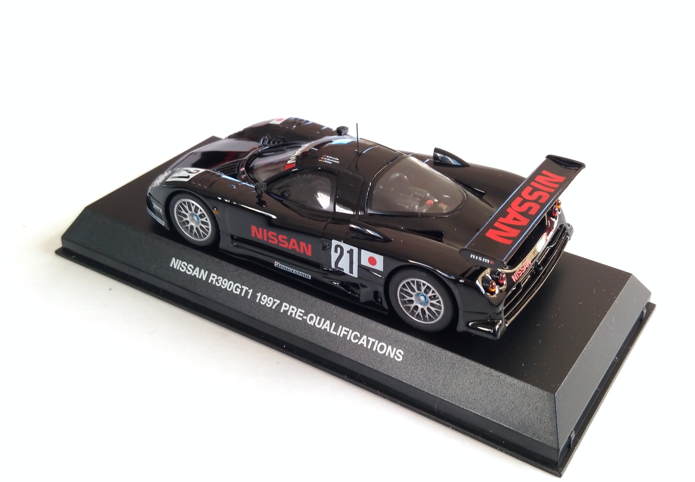Nissan R390GT Le Mans 1:43 Kyosho