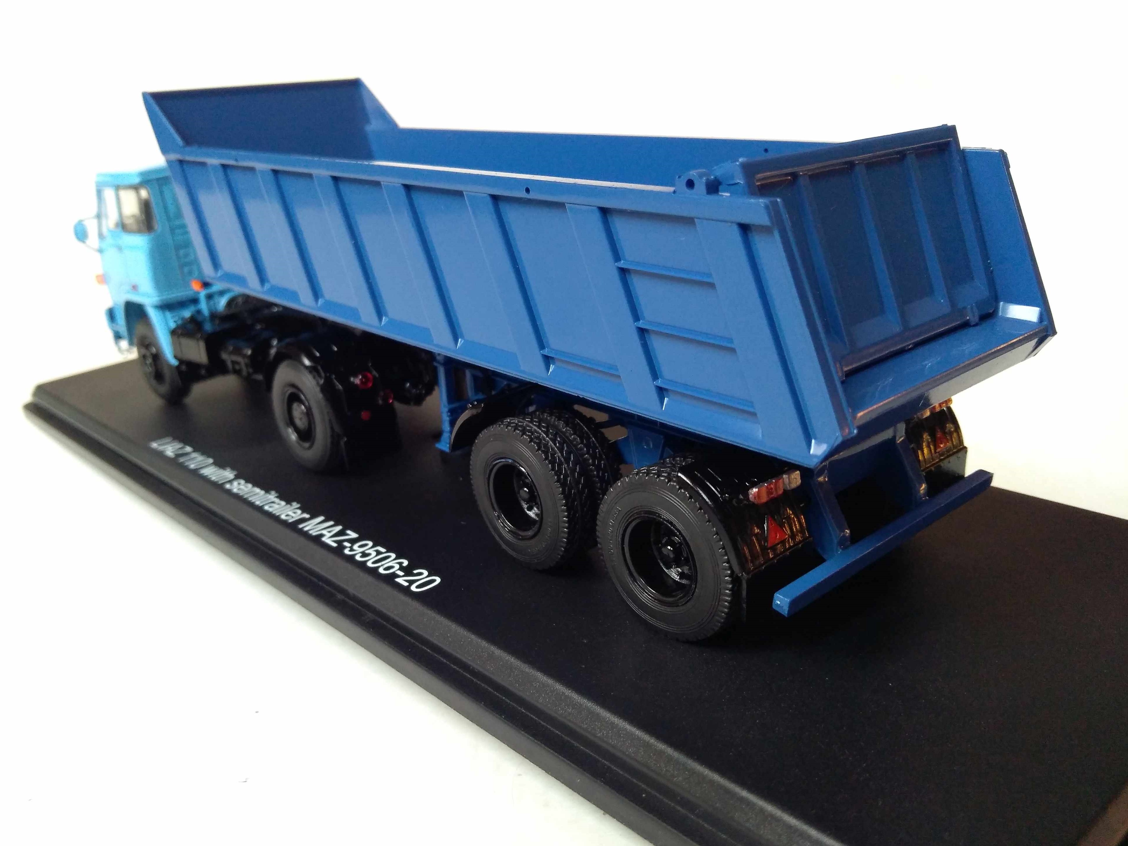LIAZ 100 se sklápěčkovým návěsem 1:43 Premium ClassiXXs