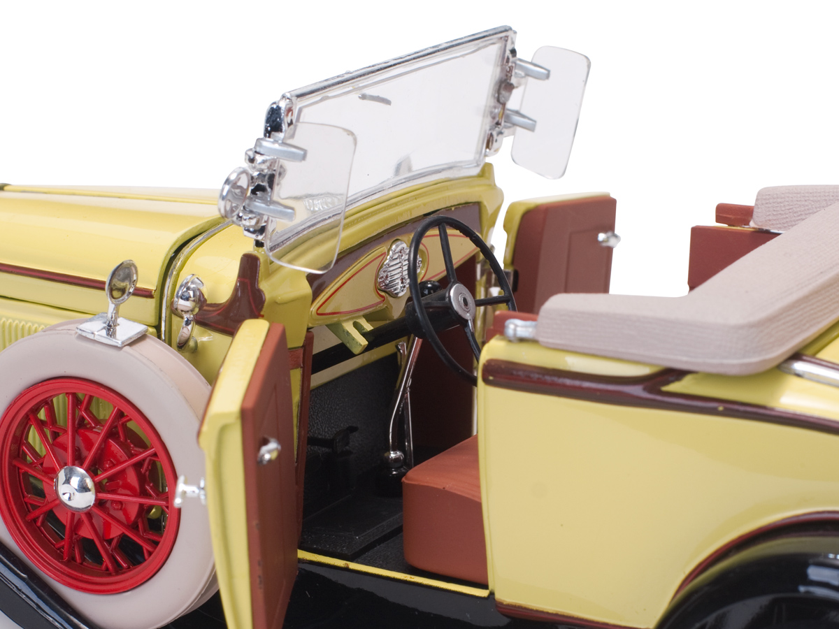 Ford Model A Roadster 1:18 Sun Star