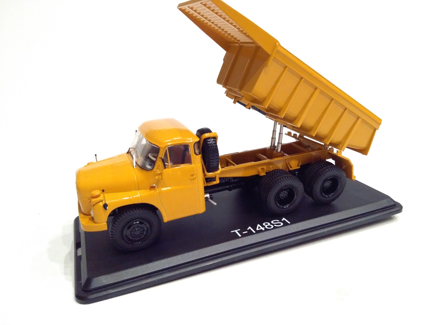 Tatra T148 S1 dumper 1:43 SSM