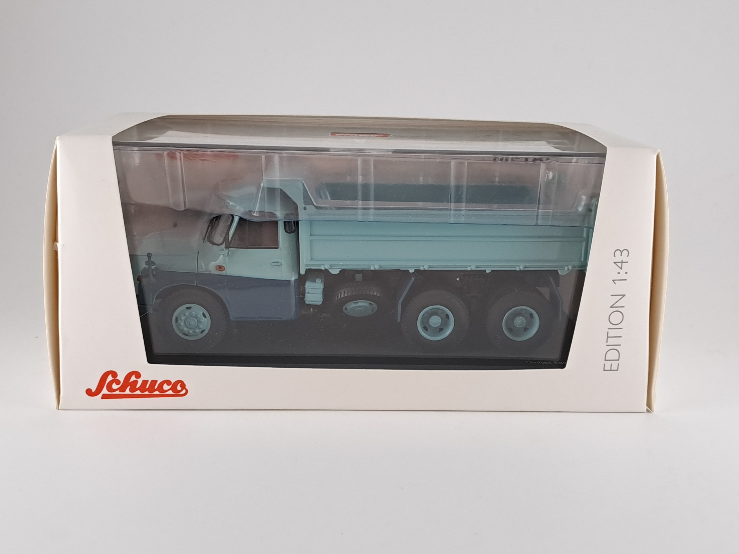 Tatra T138 valník modrozelený BAZAROVKA 1:43 Schuco