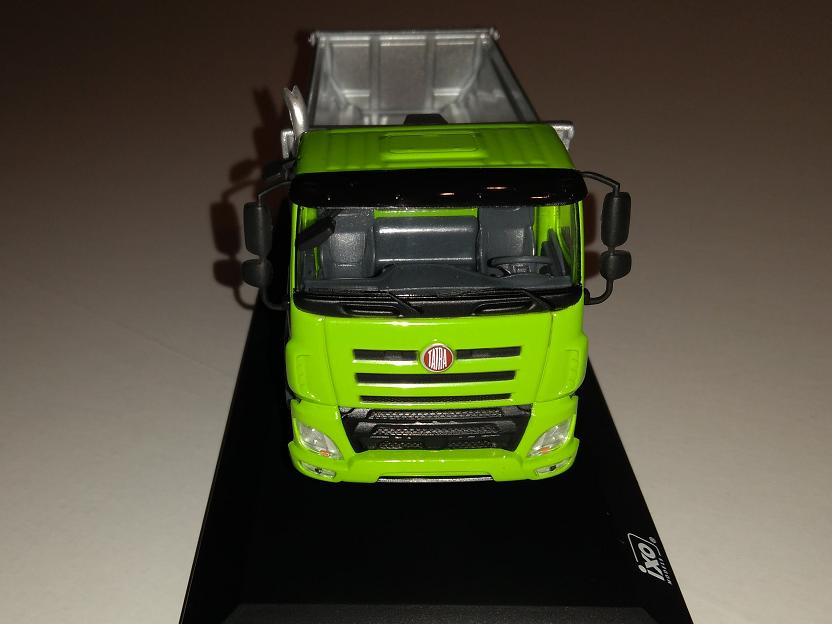 Tatra Phoenix Euro 6 8x8 1:43 IXO