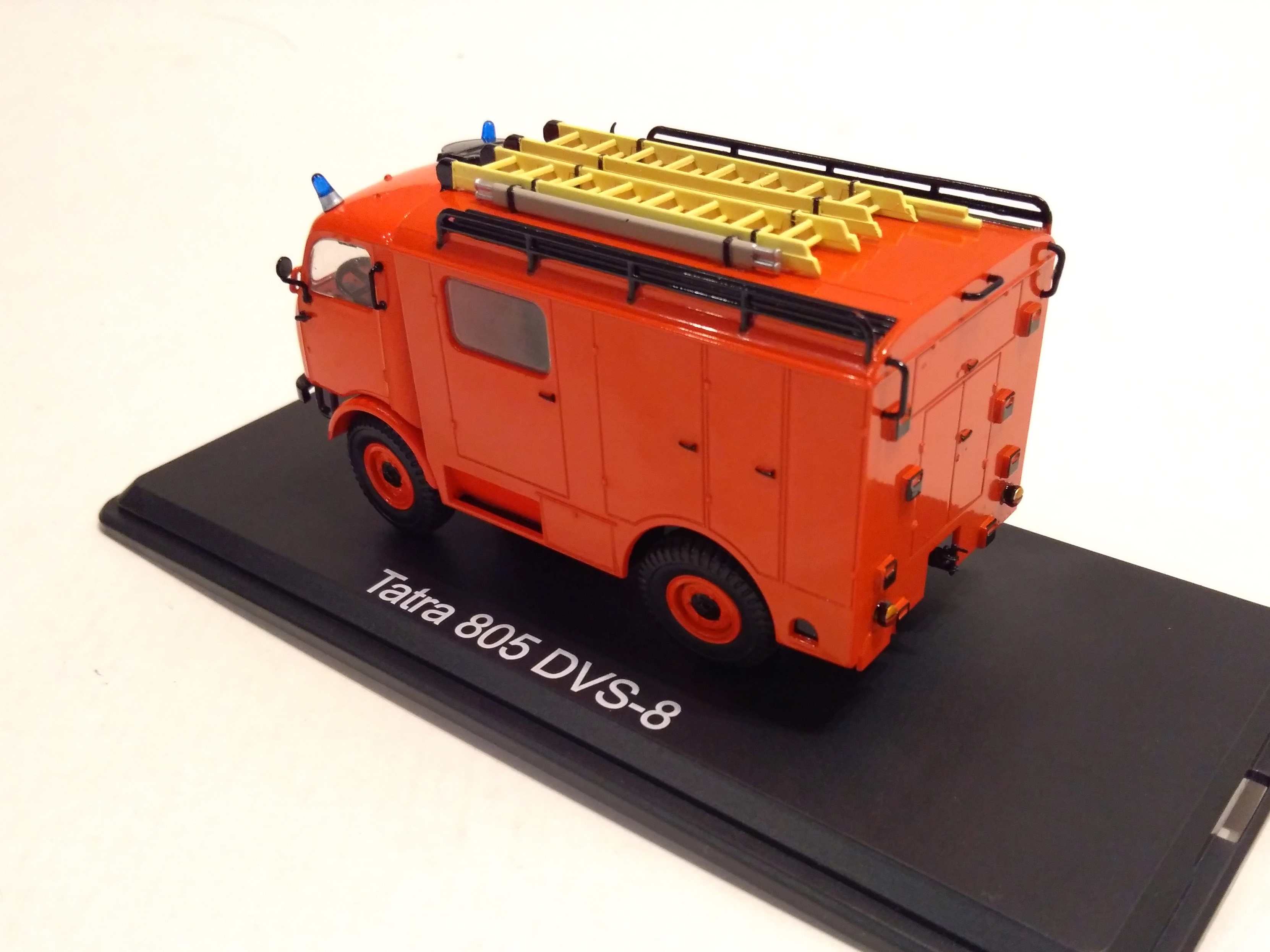 Tatra 805 DVS-8 hasiči 1:43 Premium ClassiXXs