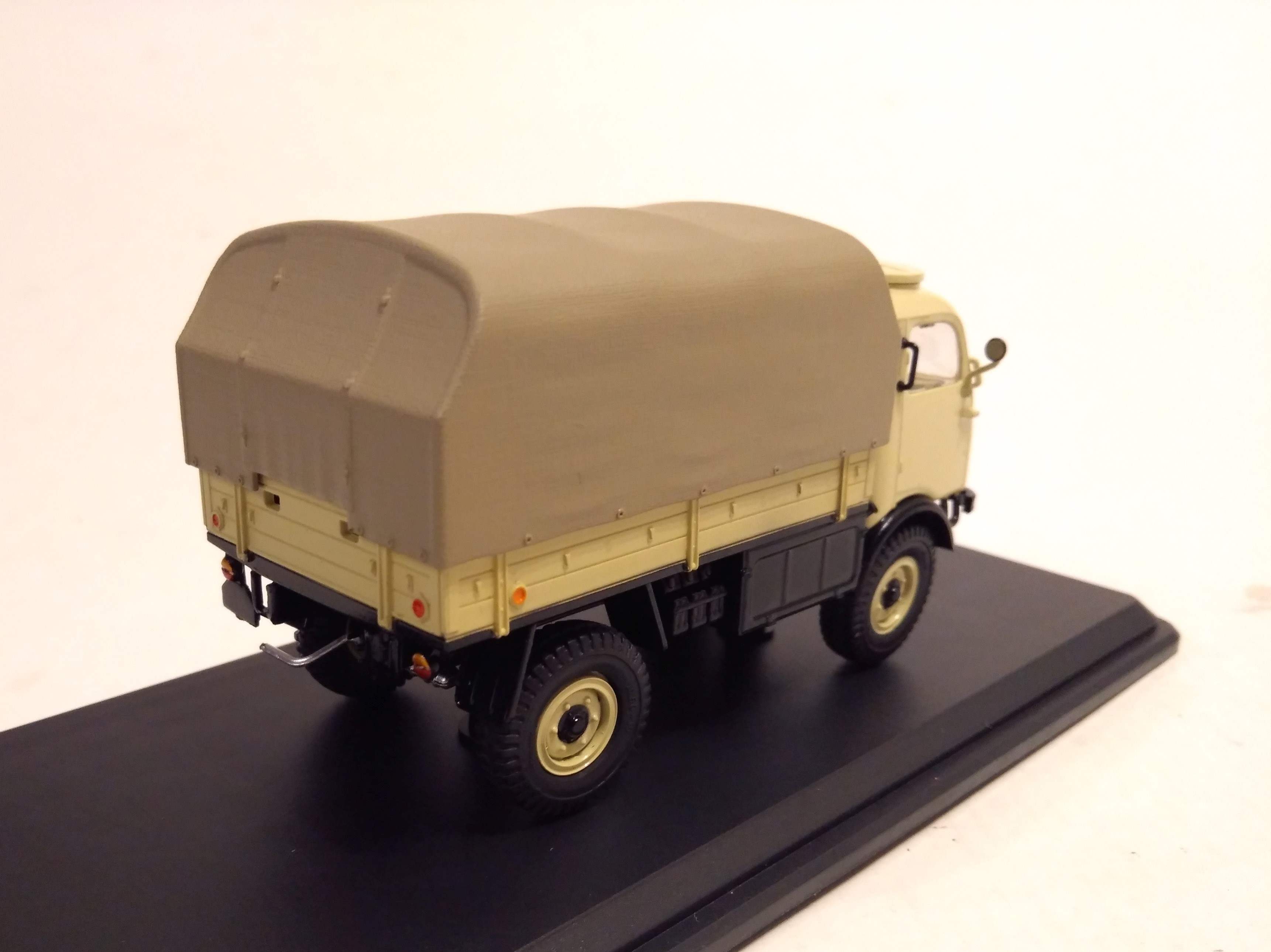 Tatra 805 valník s plachtou 1:43 Premium ClassiXXs