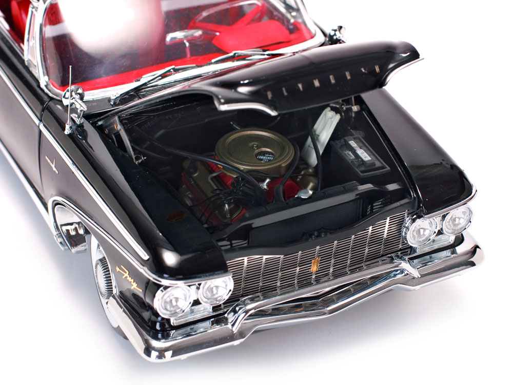 Plymouth Fury Hard Top 1:18 Sun Star