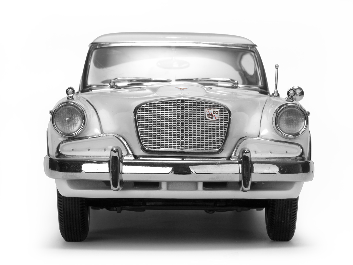Studebaker Gold Hawk 1:18 Sun Star