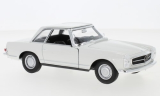 Mercedes 220 (W115) 1:24 Welly