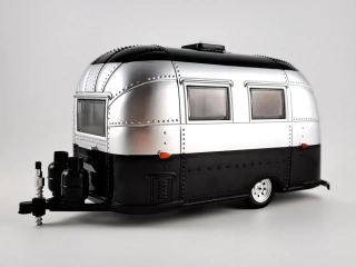 karavan Bambi Airstream Sport 1:24 Greenlight