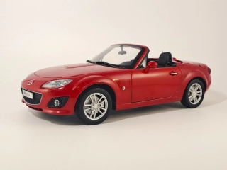 Mazda MX-5 (NC facelift) 1:18 Paudi