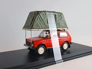 Lada Niva se stanem 1:43 IST Models
