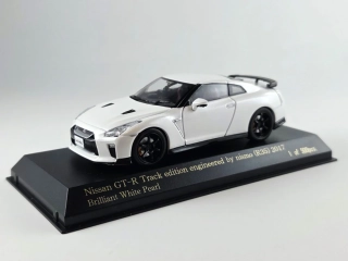 Nissan GT-R Track edition engineered by Nismo 1:43 Kyosho CARNEL