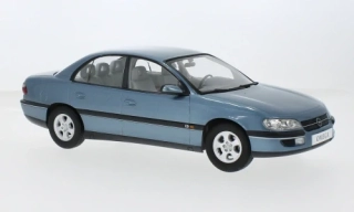 Opel Omega 1:18 Triple9