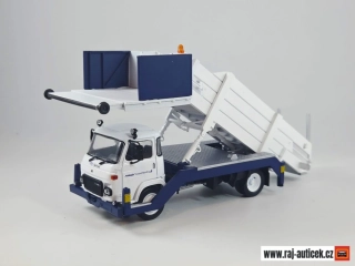 Avia A31 letištní žebřík 1:43 časopis Kultovní Náklaďáky č.79 s modelem